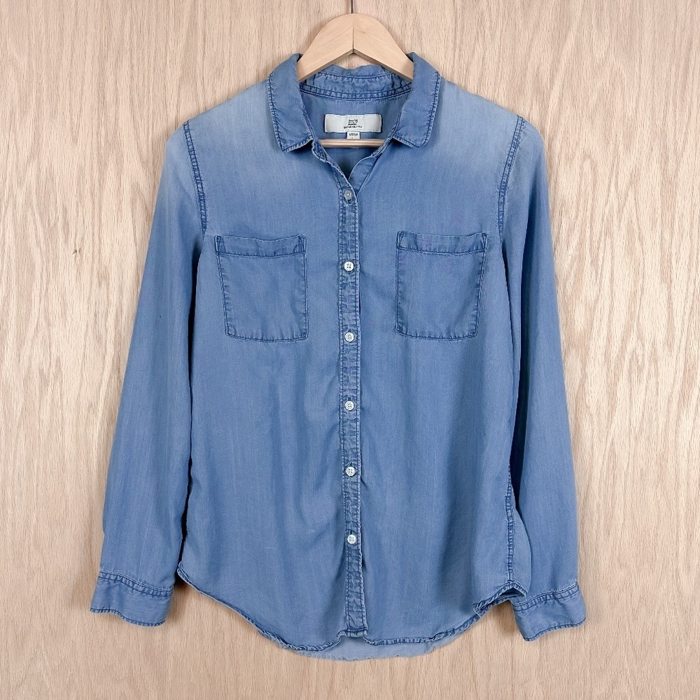 Light Wash Blue Denim Button-Up Shirt - Women's